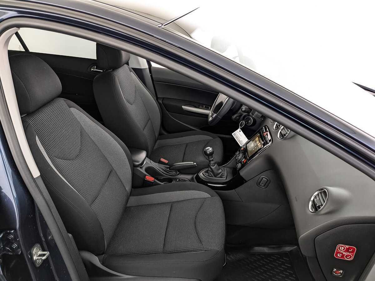 Peugeot 408, 2020 Фото №20