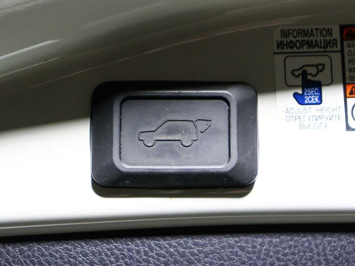 Toyota RAV4, 2018 Фото №14