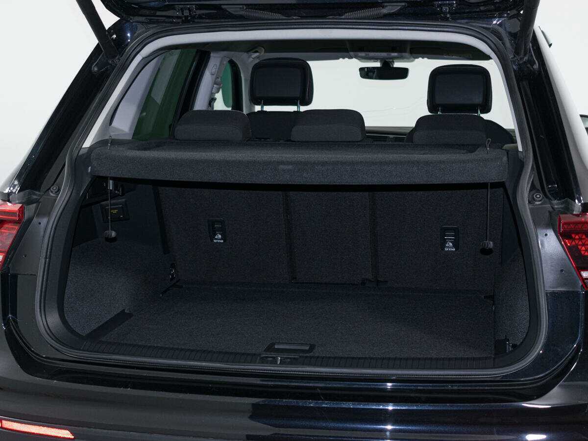 Volkswagen Tiguan, 2018 Фото №7