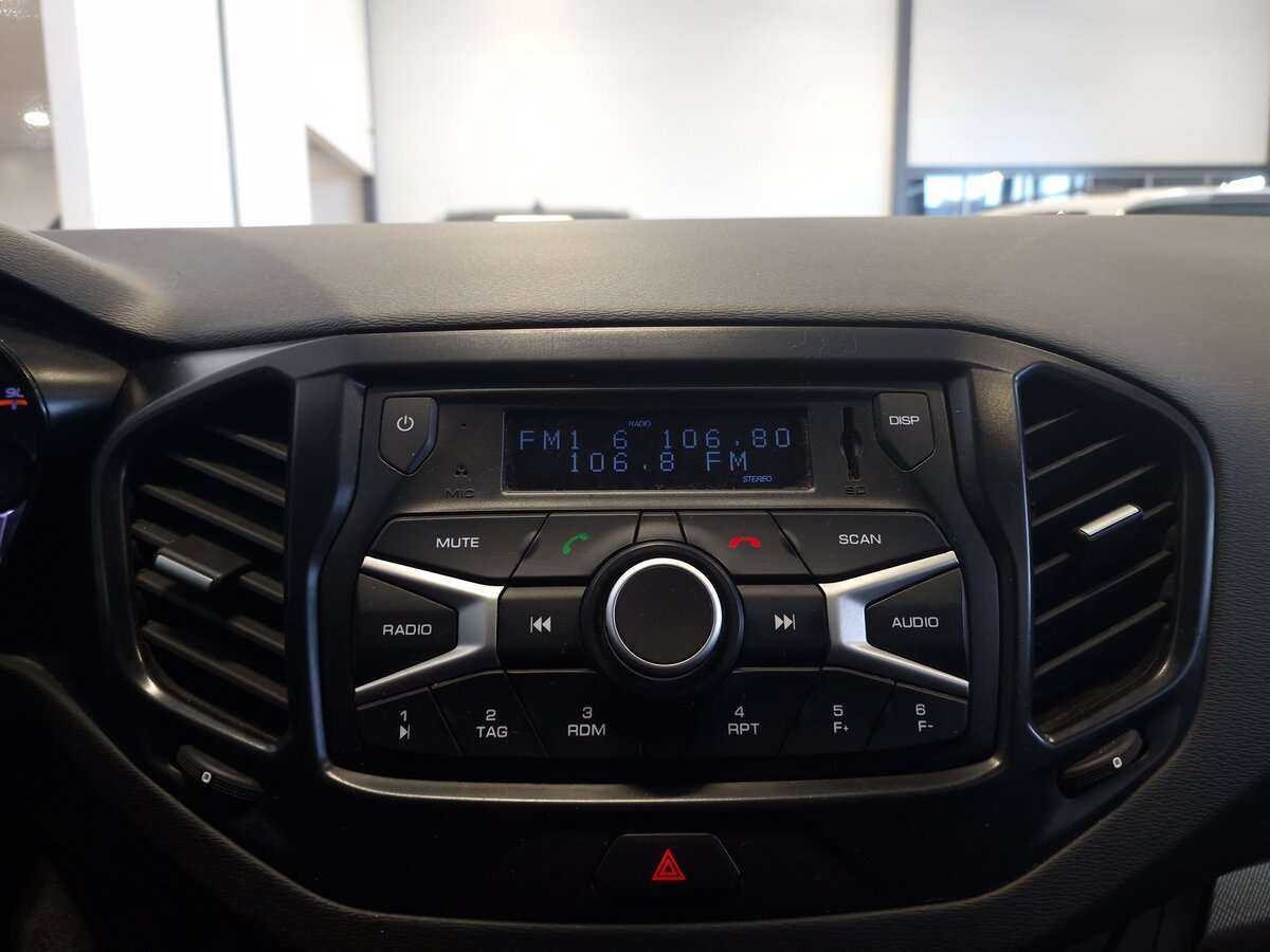 Lada (ВАЗ) Vesta SW, 2020 Фото №7