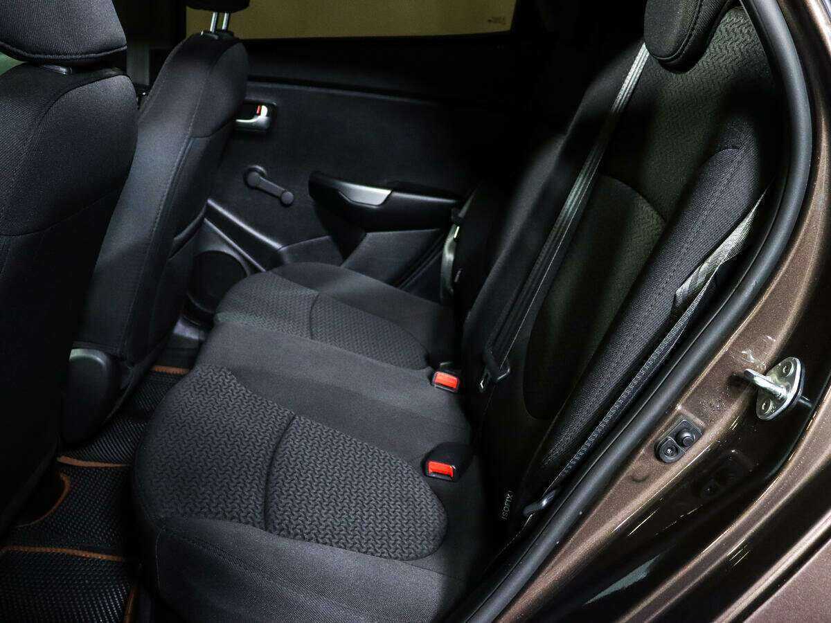 Kia Rio, 2016 Фото №8