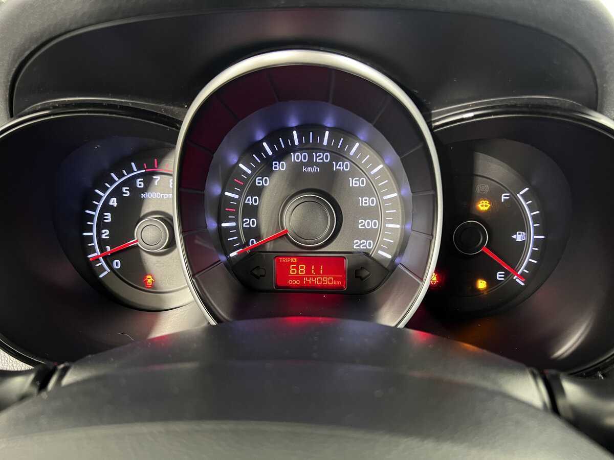 Kia Rio, 2013 Фото №11