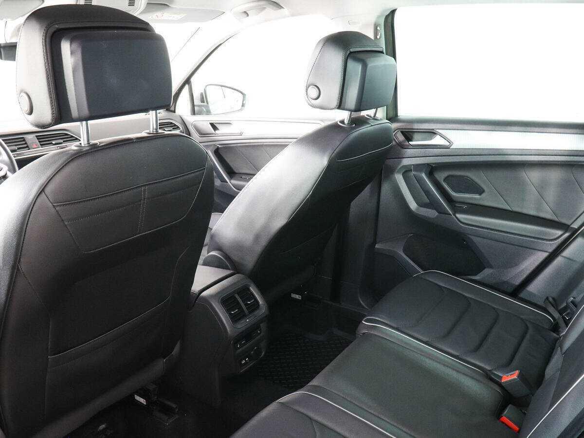Volkswagen Tiguan, 2021 Фото №12