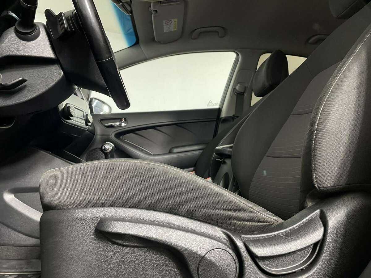 Kia Cerato, 2017 Фото №9