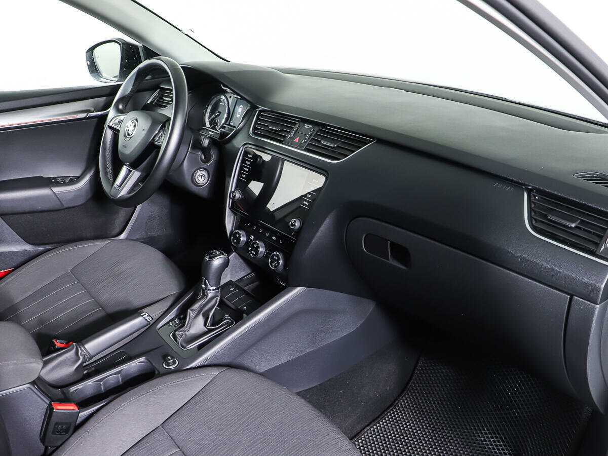 Skoda Octavia, 2018 Фото №11