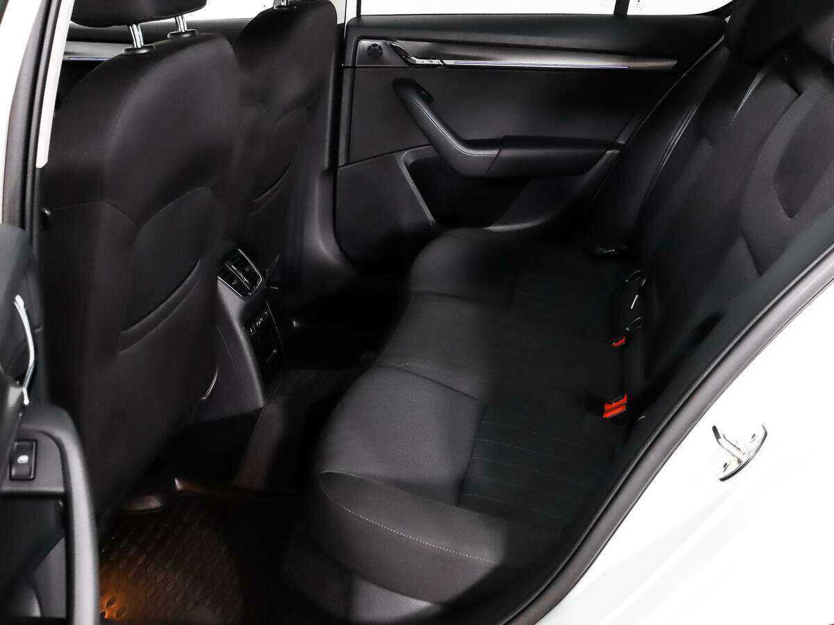 Skoda Octavia, 2018 Фото №10