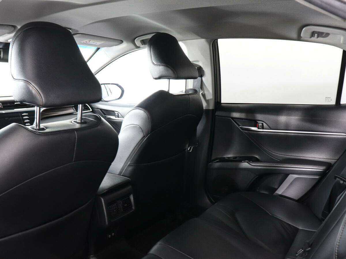 Toyota Camry, 2019 Фото №11