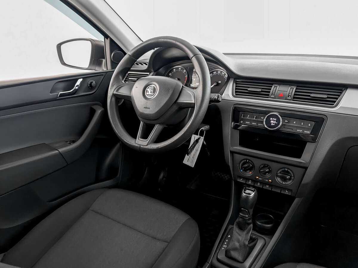 Skoda Rapid, 2017 Фото №23