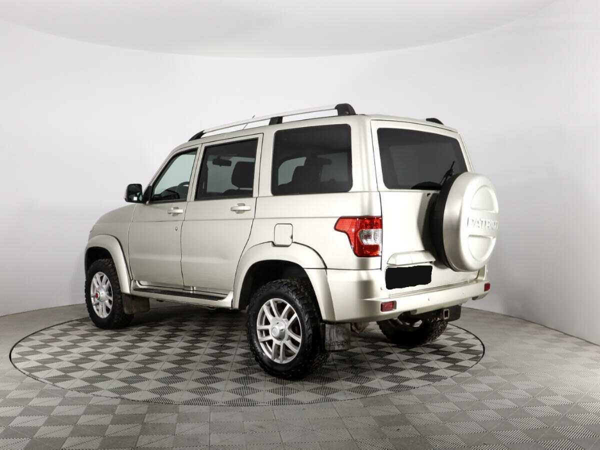 УАЗ Patriot, 2015 Фото №6