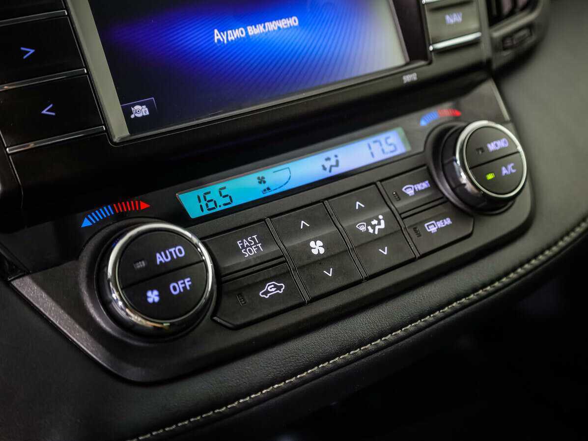 Toyota RAV4, 2015 Фото №14