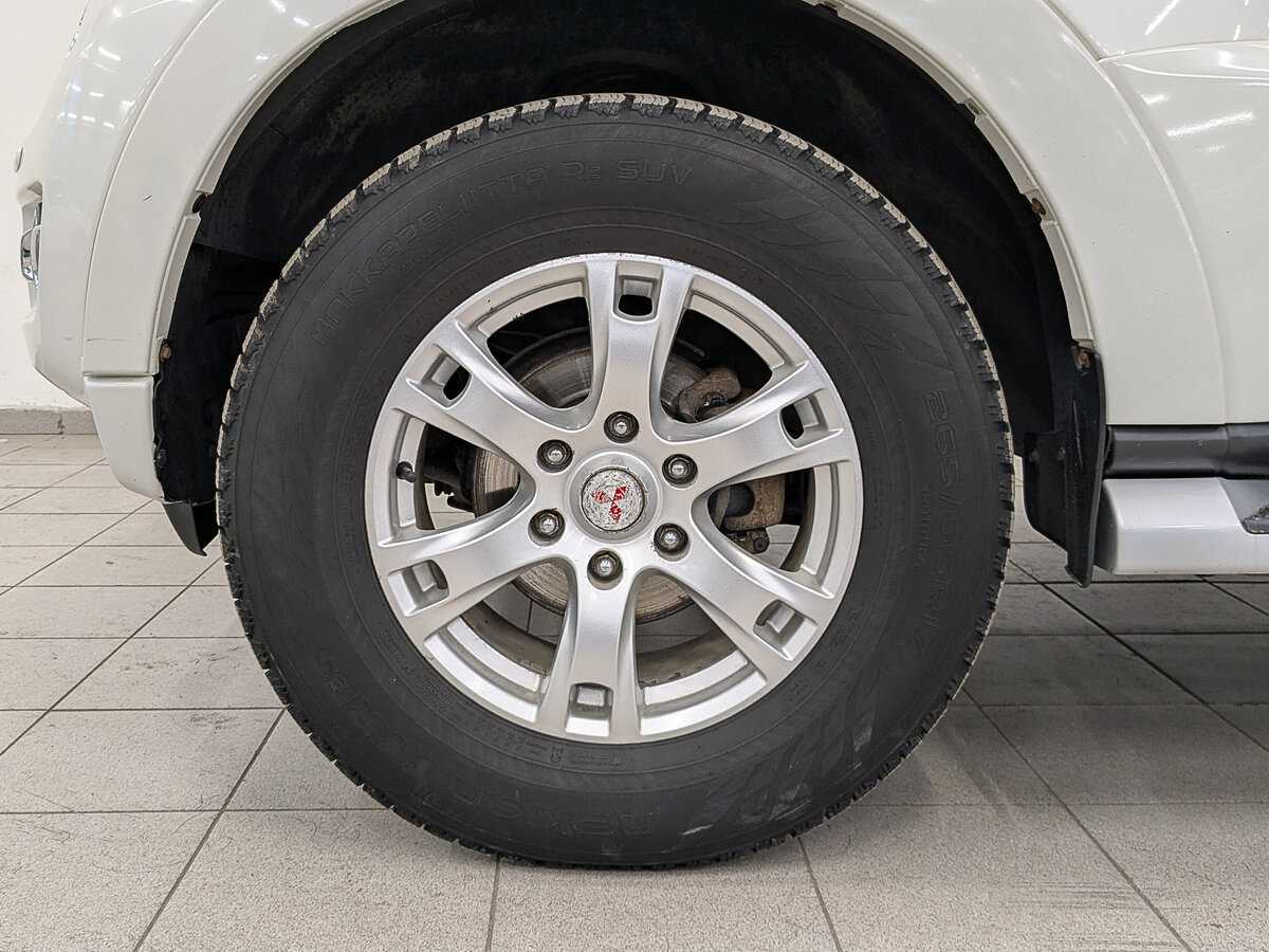 Mitsubishi Pajero, 2015 Фото №12
