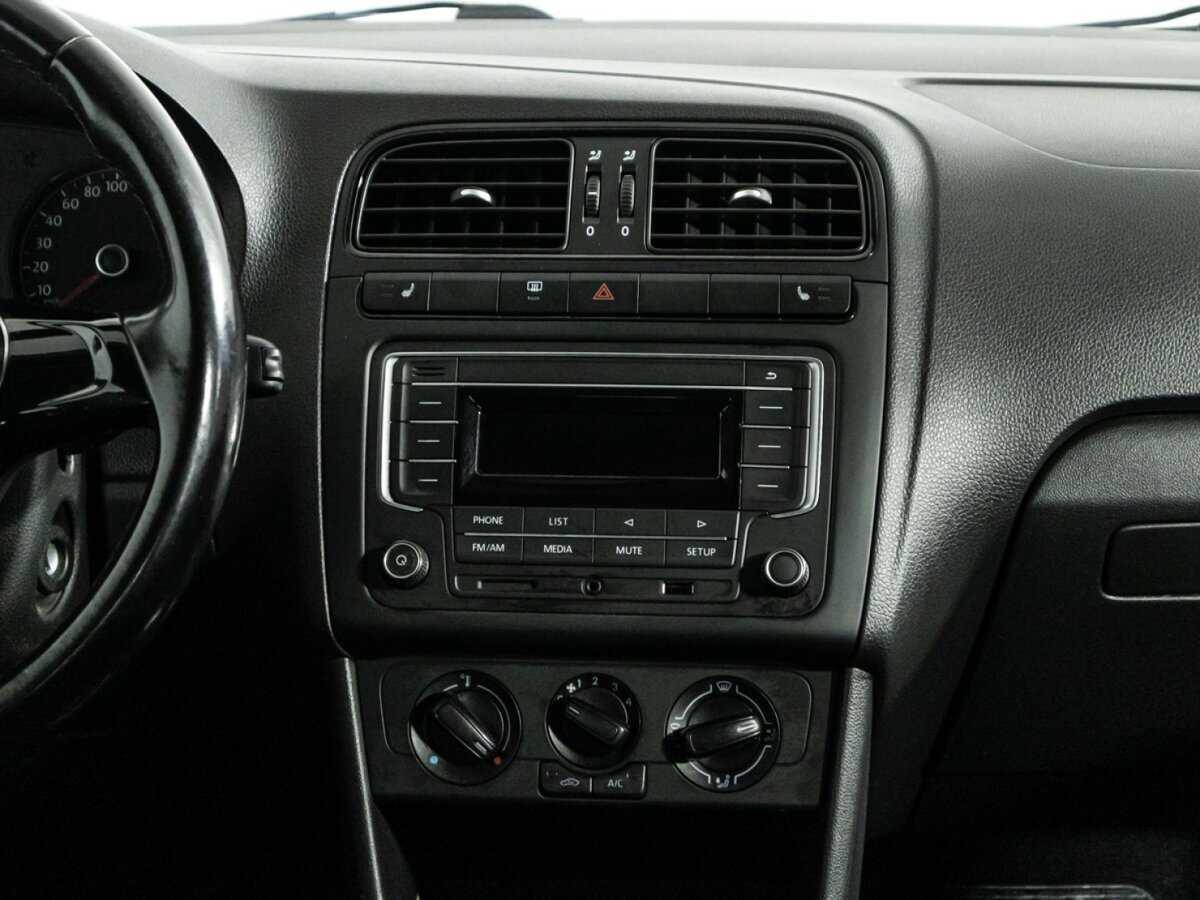 Volkswagen Polo, 2017 Фото №14