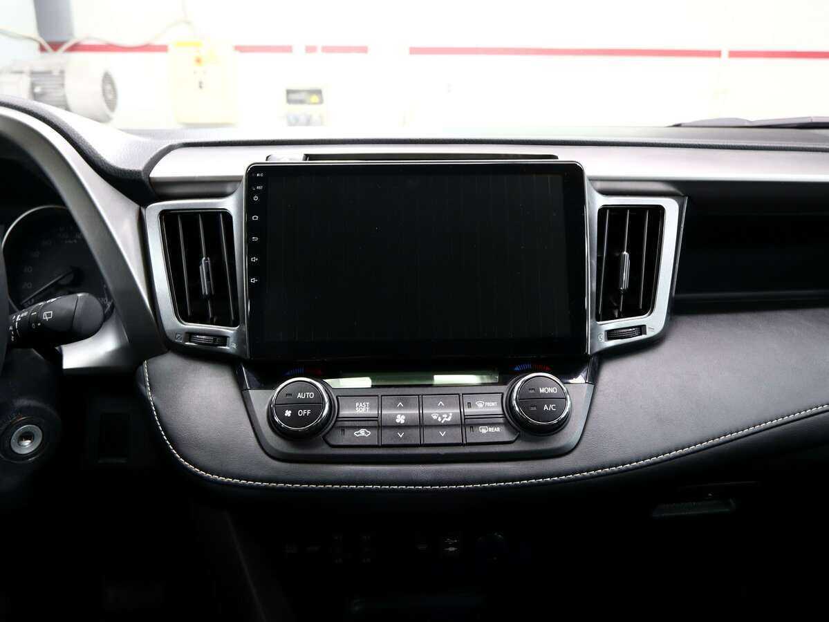 Toyota RAV4, 2017 Фото №17