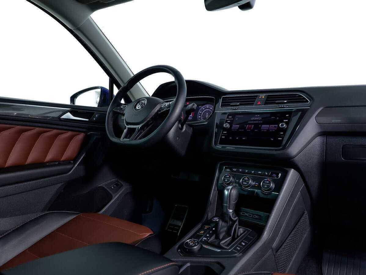 Volkswagen Tiguan, 2018 Фото №7