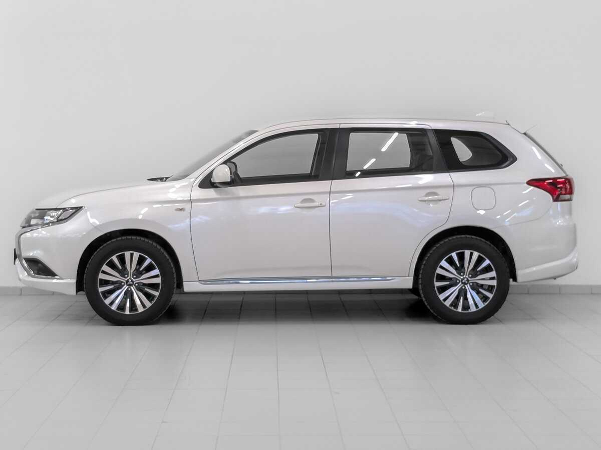 Mitsubishi Outlander, 2022 Фото №8