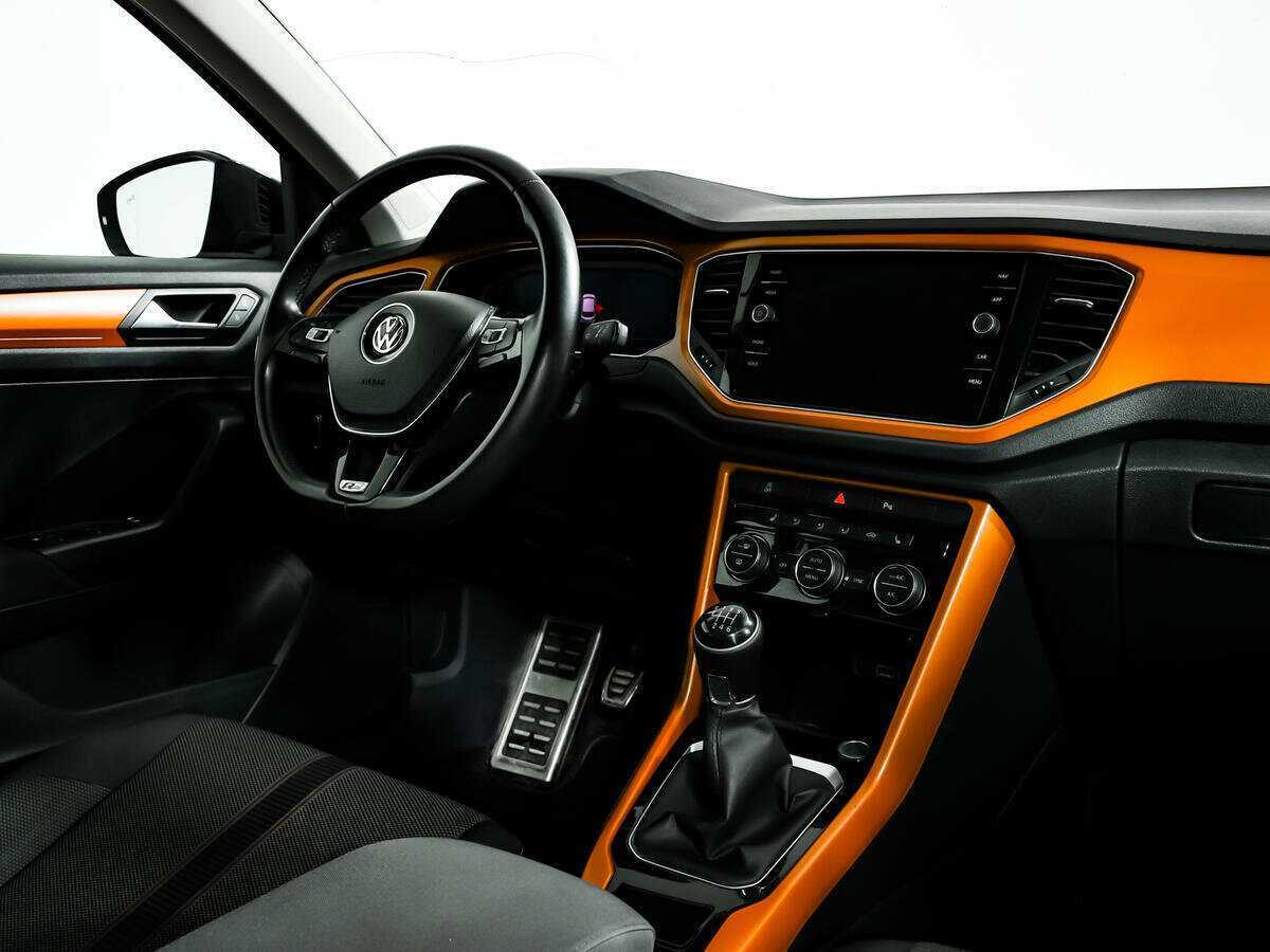 Volkswagen T-Roc, 2018 Фото №9