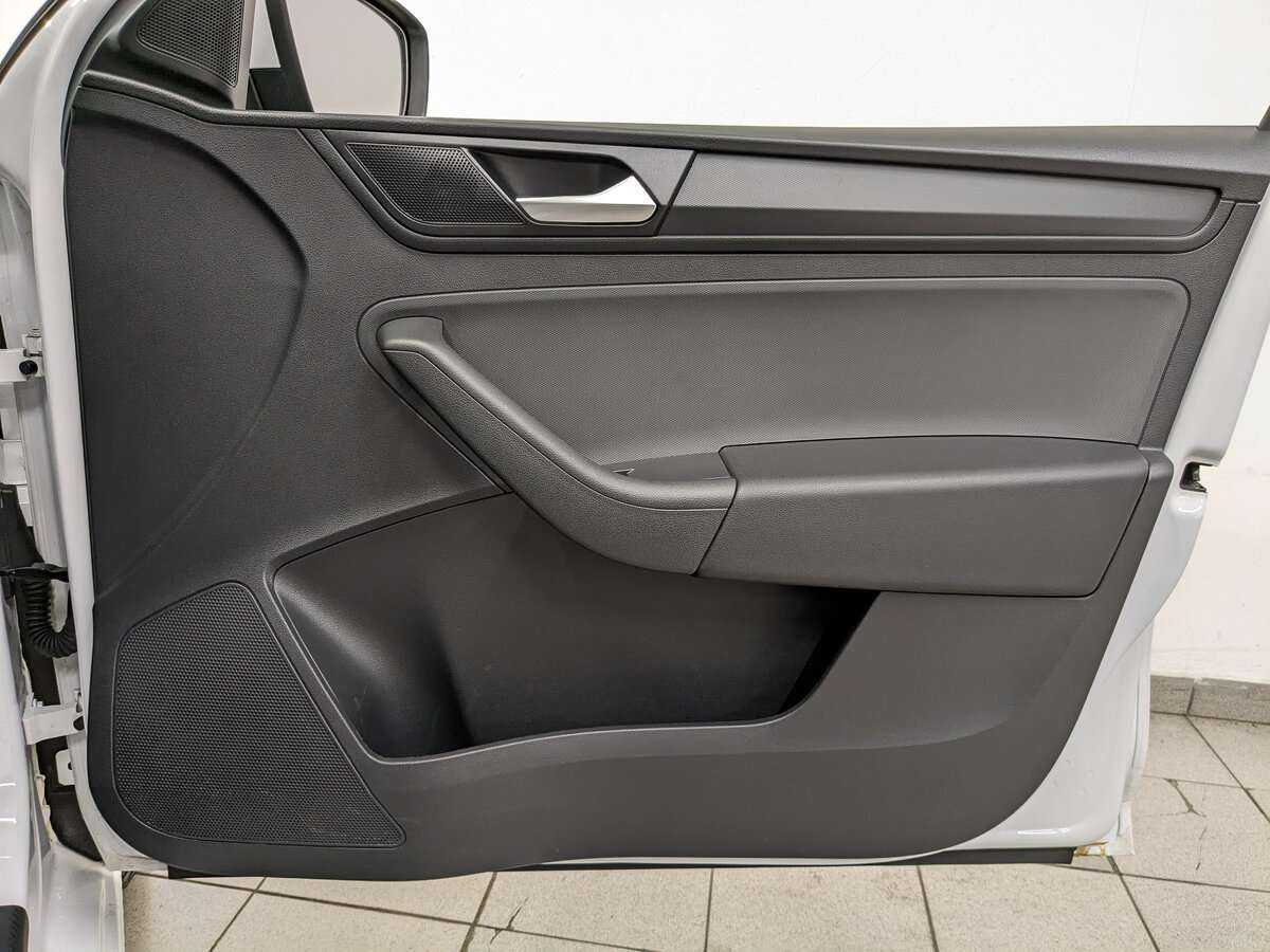 Volkswagen Polo, 2020 Фото №21