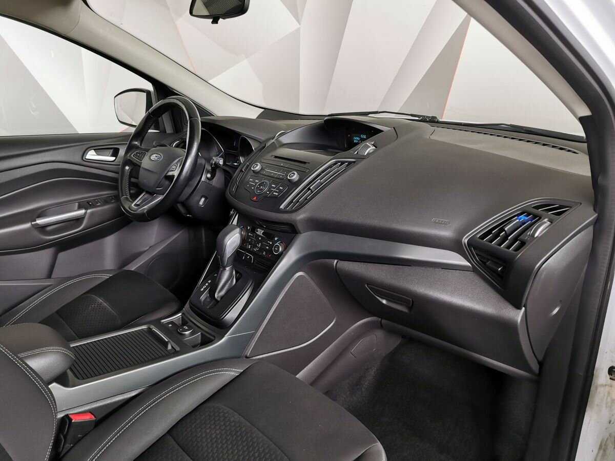 Ford Kuga, 2017 Фото №9