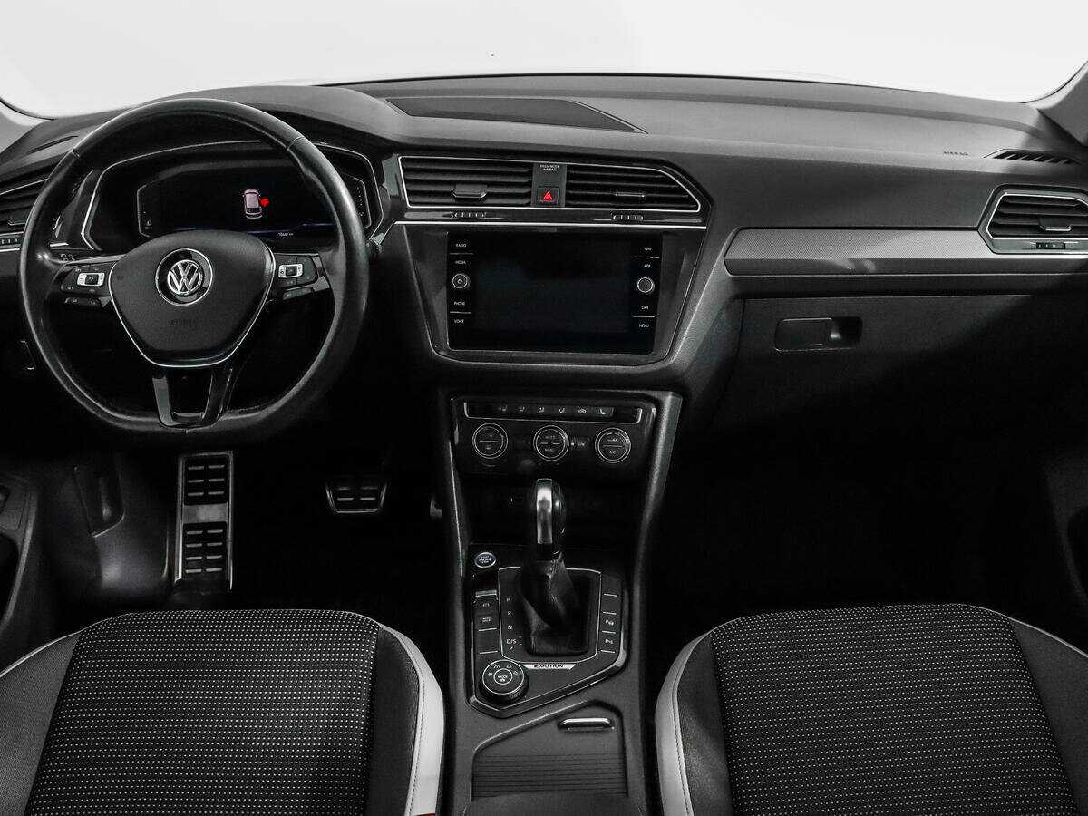 Volkswagen Tiguan, 2019 Фото №14