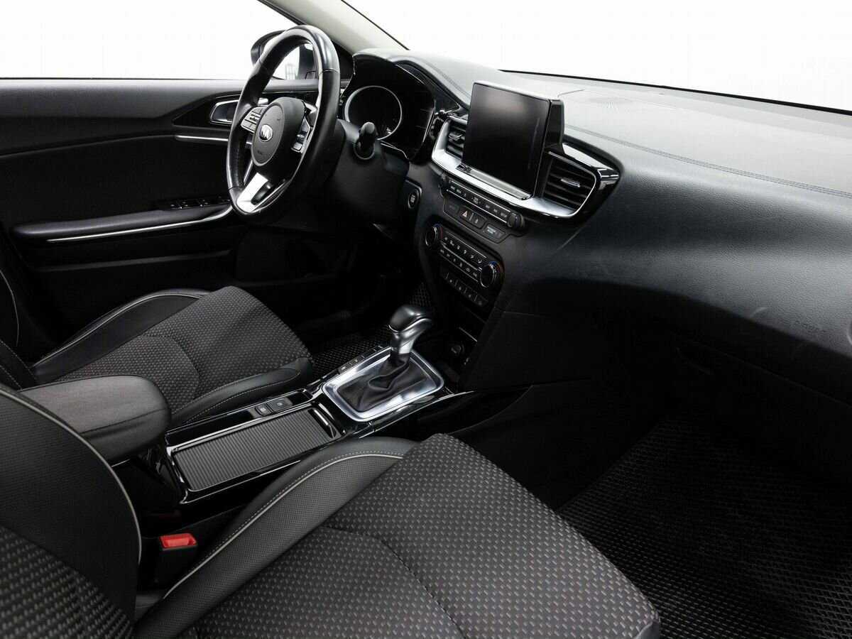 Kia Ceed, 2018 Фото №11