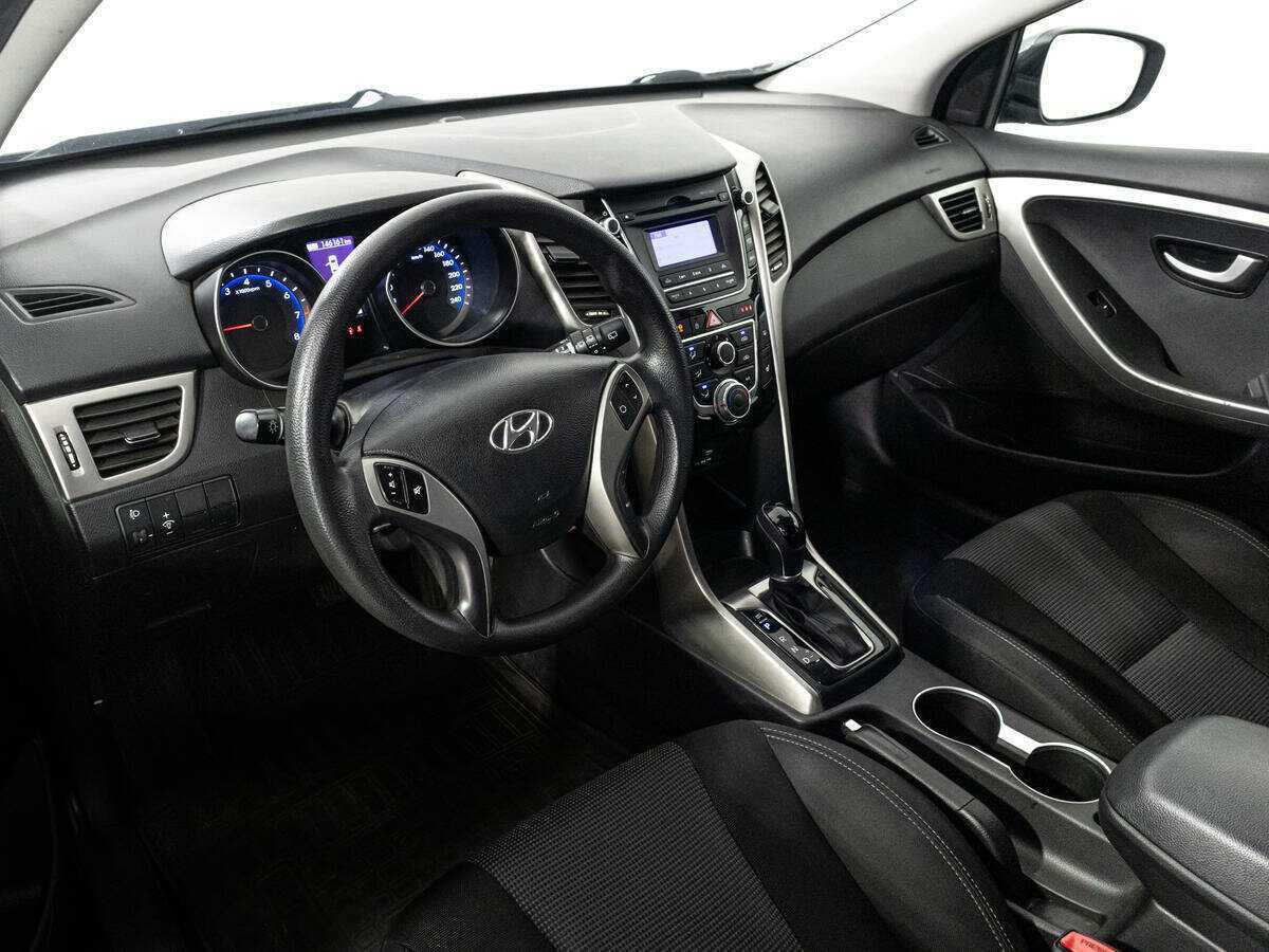 Hyundai i30, 2015 Фото №11