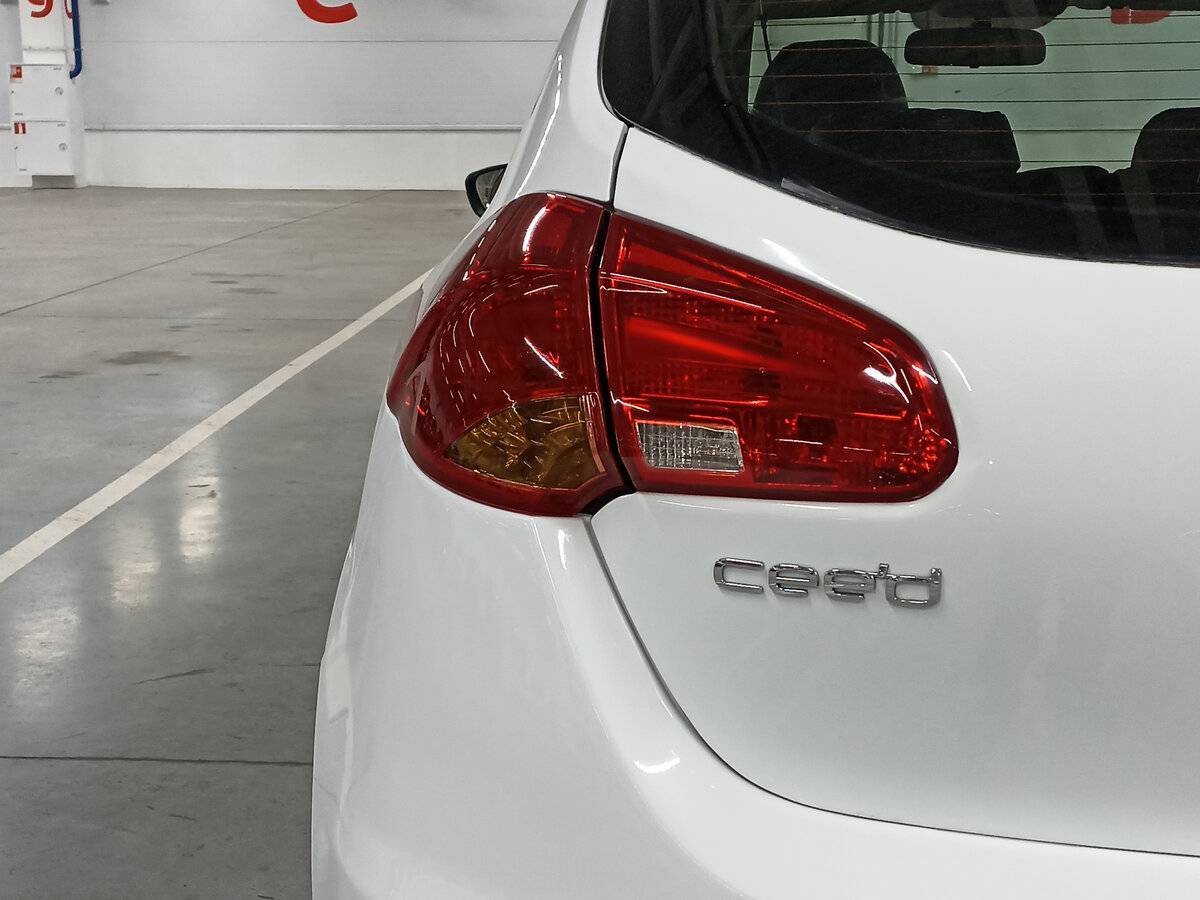 Kia Ceed, 2015 Фото №9