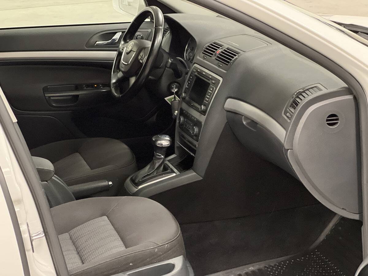 Skoda Octavia, 2012 Фото №15