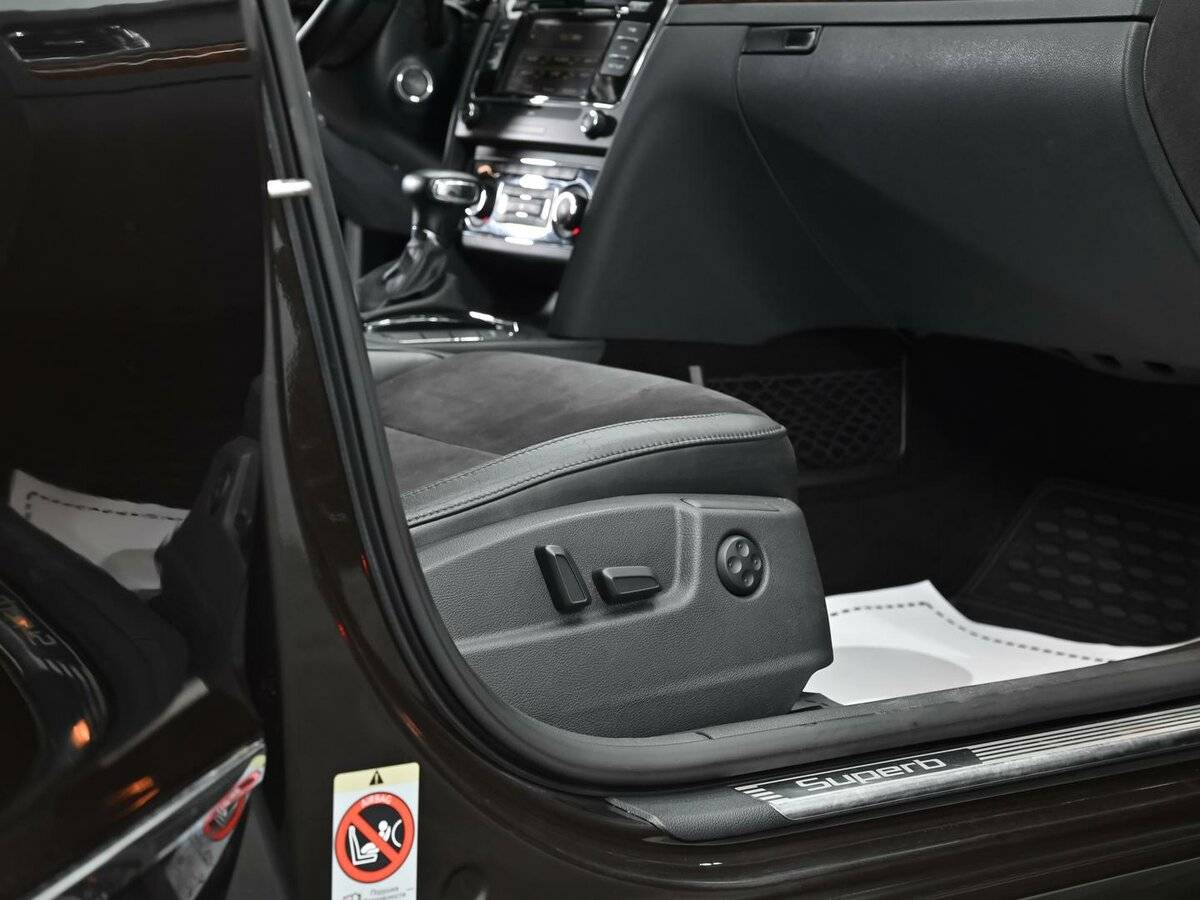 Skoda Superb, 2012 Фото №12