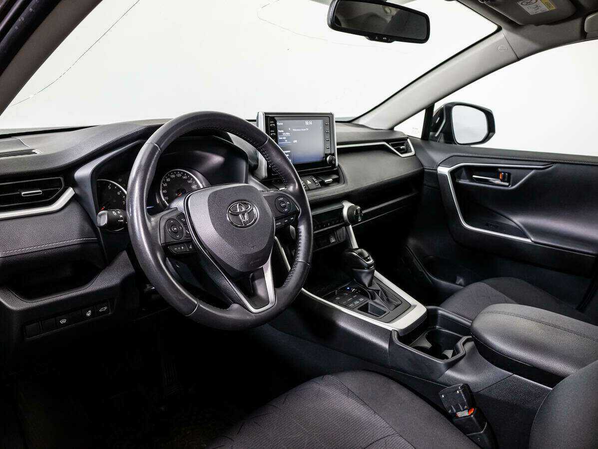 Toyota RAV4, 2021 Фото №8