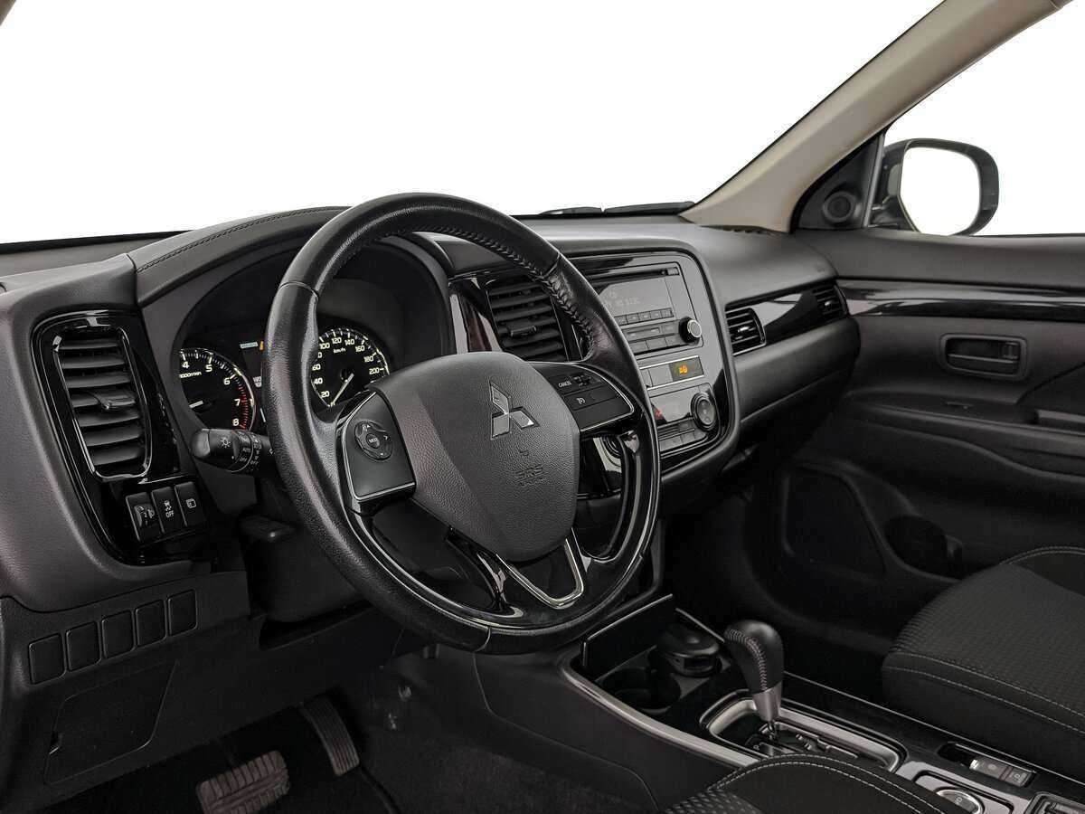 Mitsubishi Outlander, 2019 Фото №11