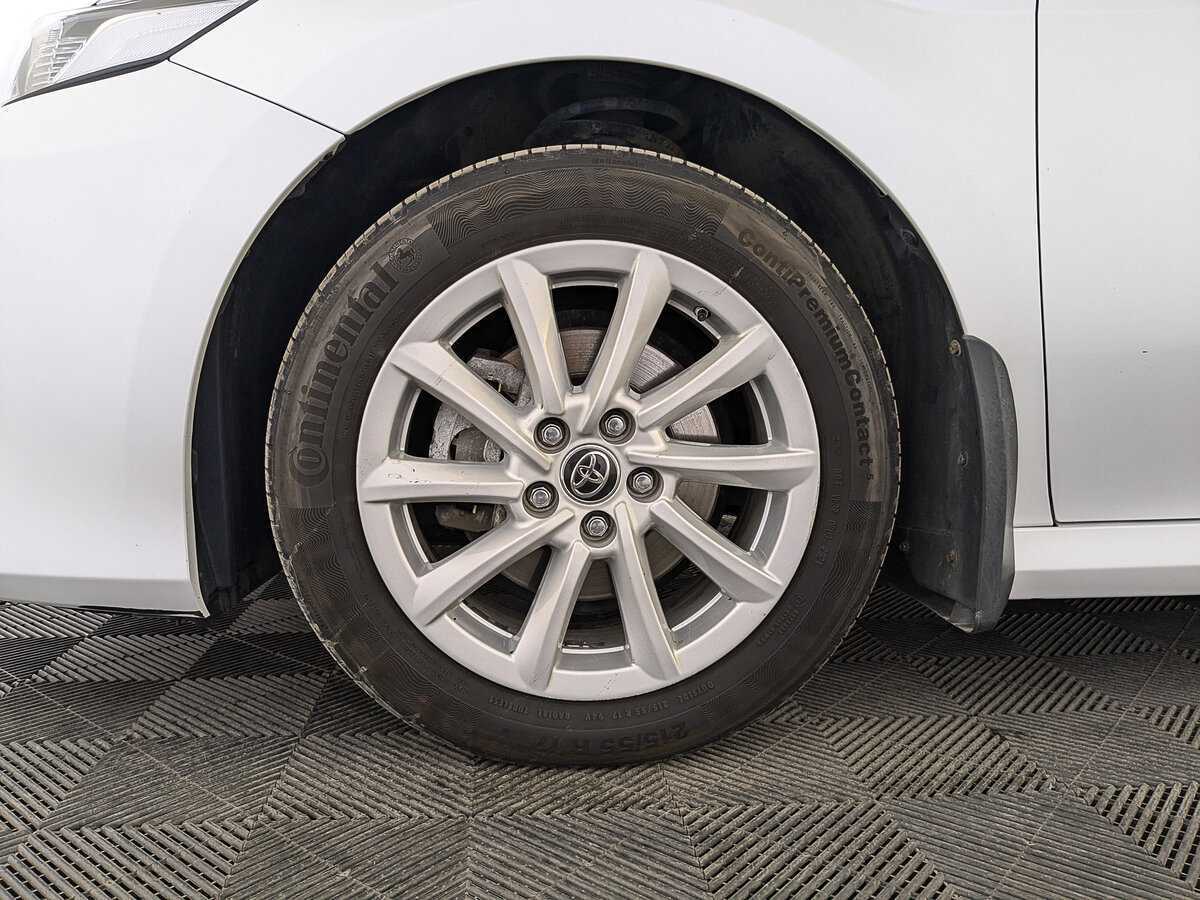 Toyota Camry, 2021 Фото №12