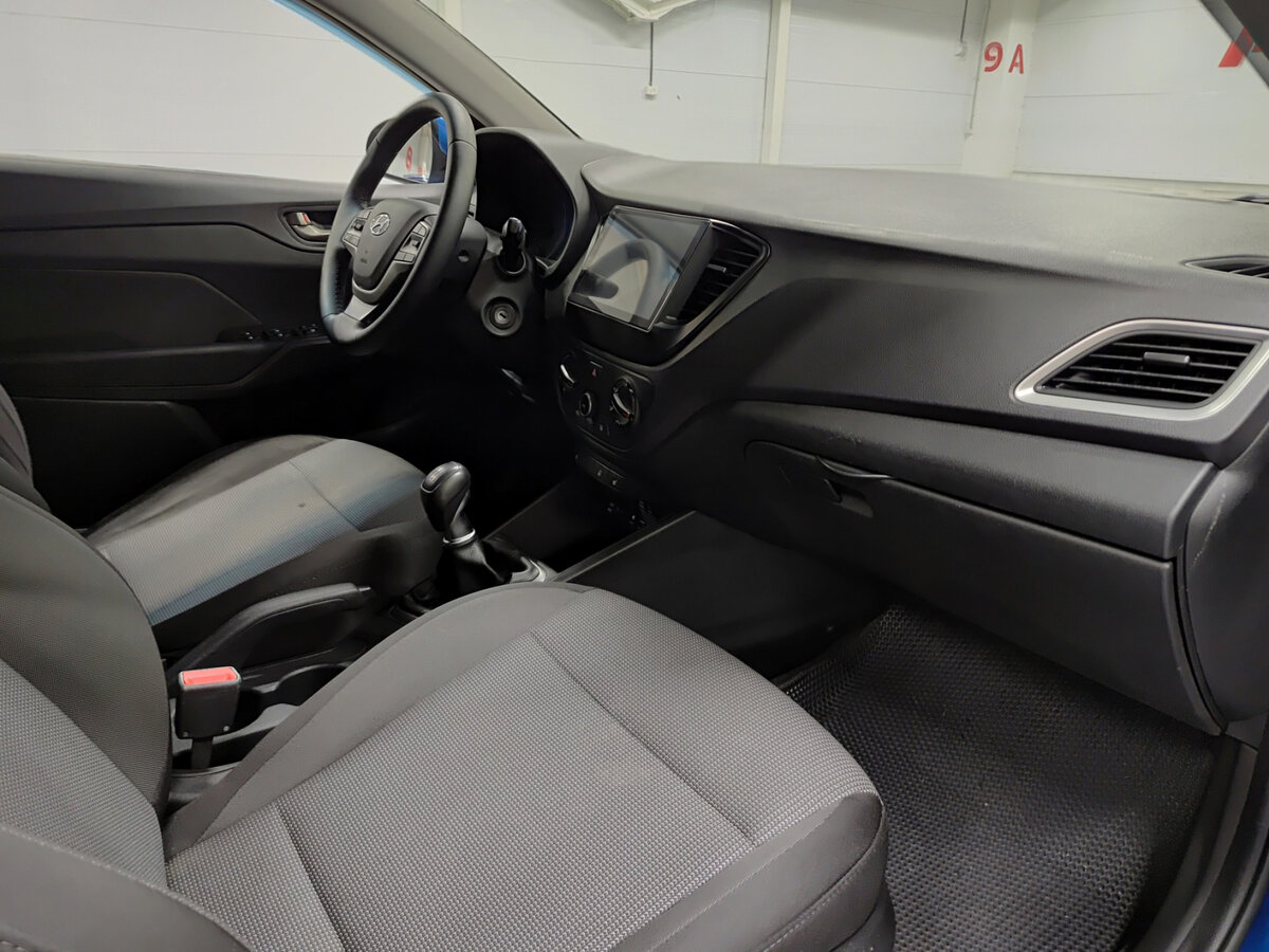 Hyundai Solaris II, 2017 Фото №11