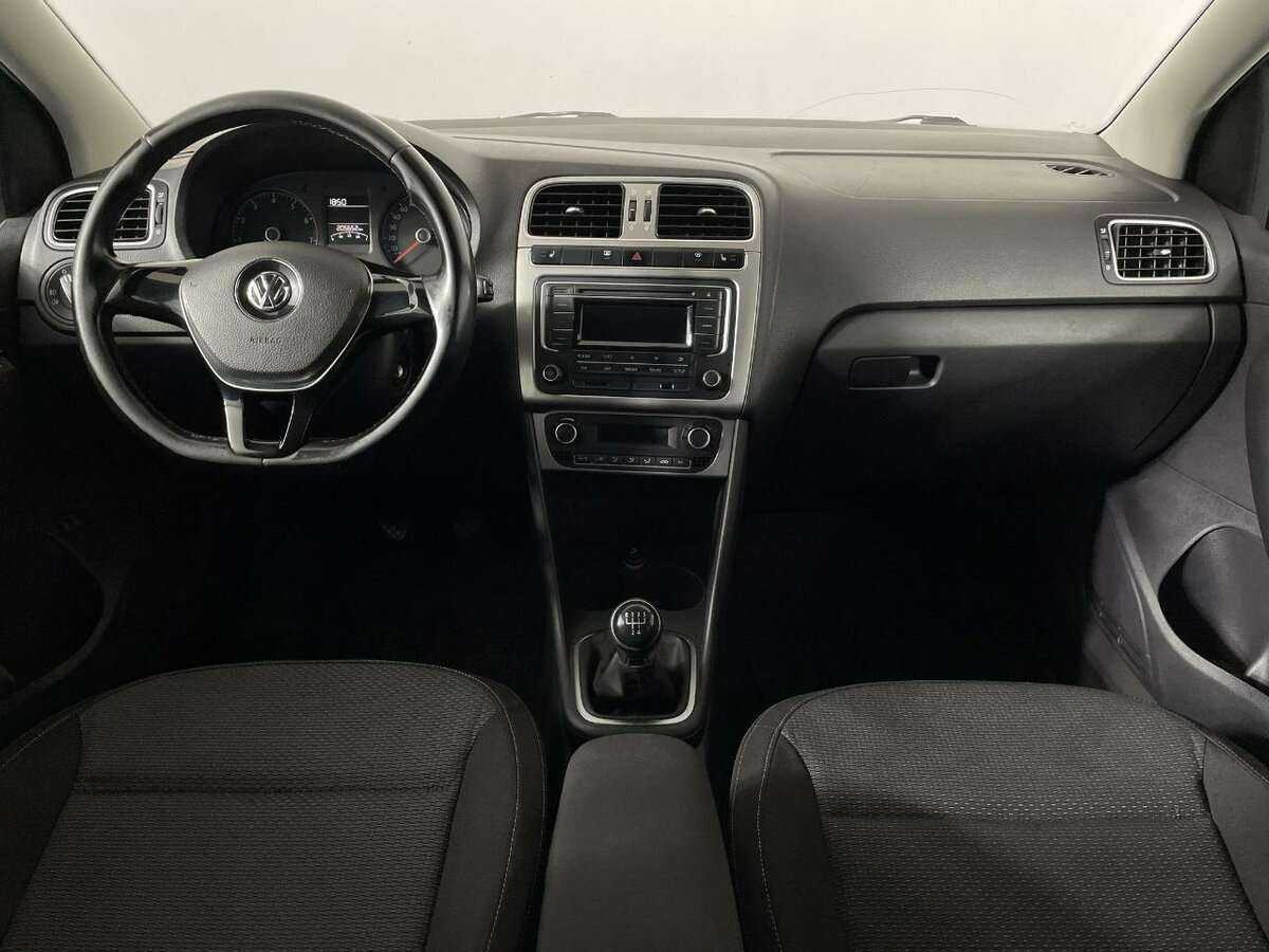 Volkswagen Polo, 2015 Фото №6