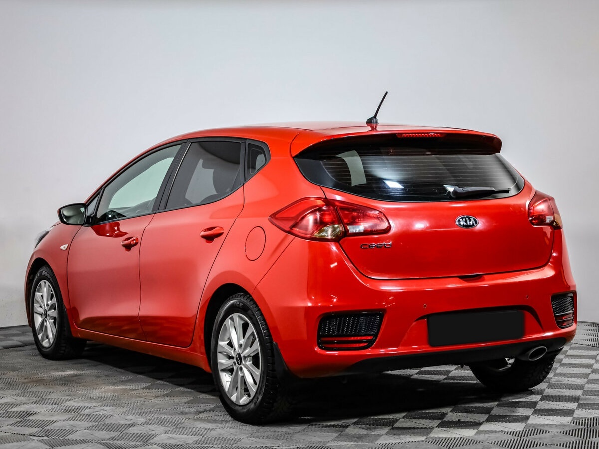 Kia Ceed II Рестайлинг, 2016 Фото №6