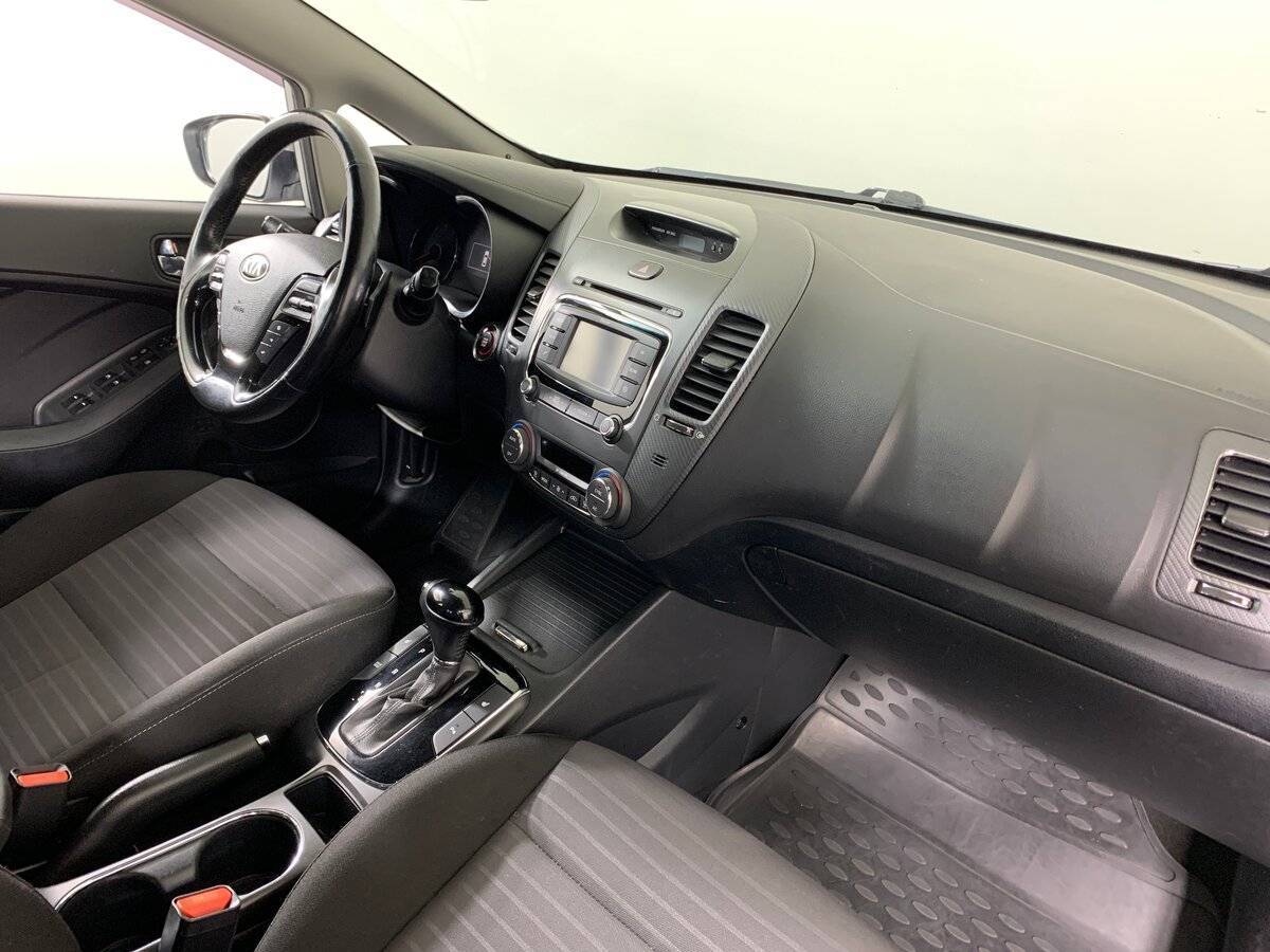 Kia Cerato, 2017 Фото №13