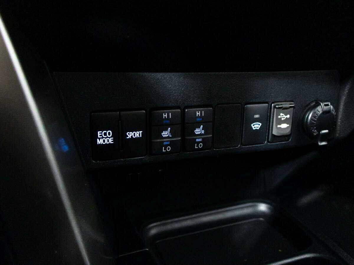 Toyota RAV4, 2017 Фото №22