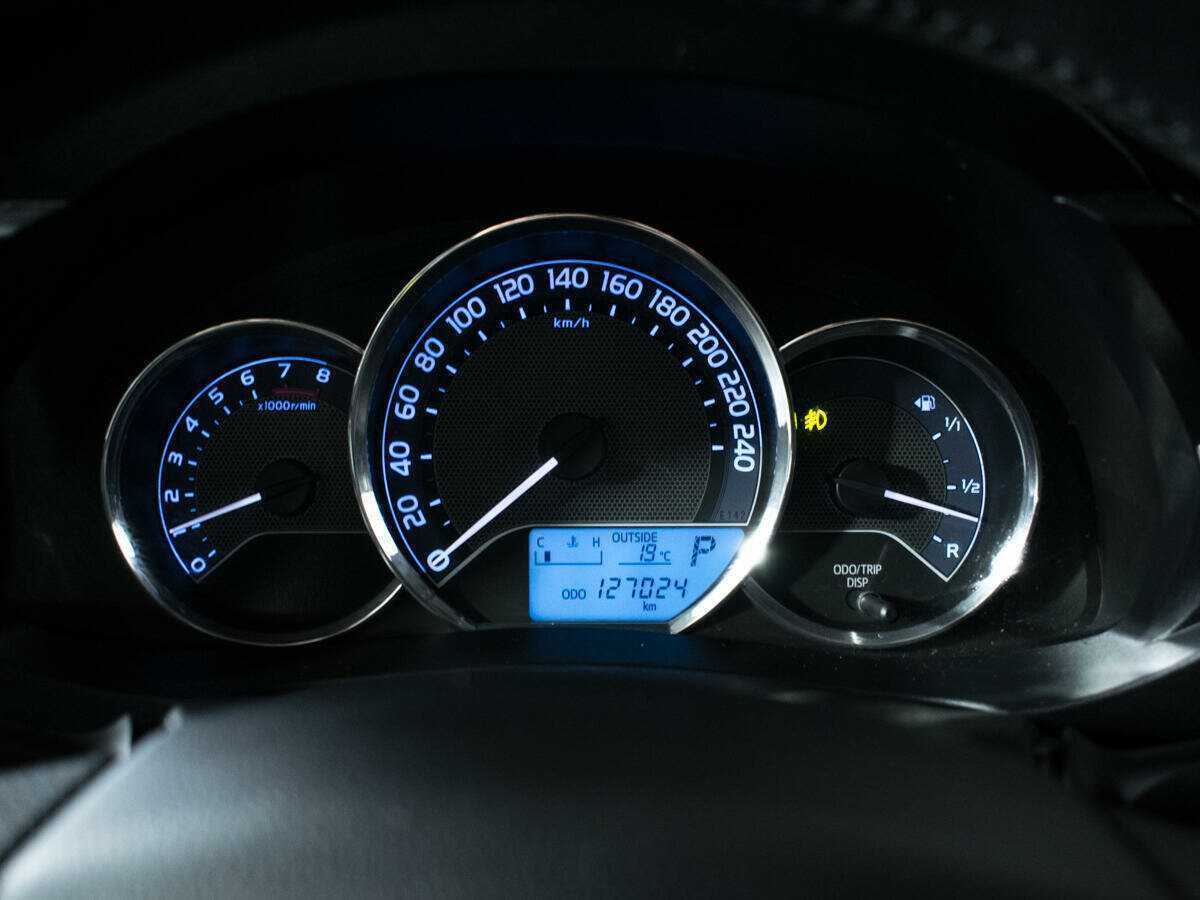 Toyota Corolla, 2013 Фото №11