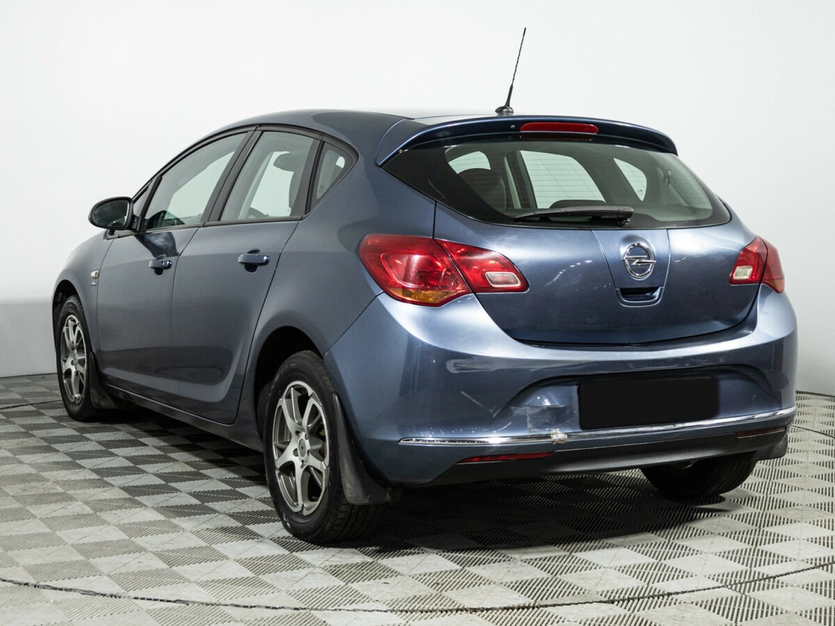 Opel Astra J Рестайлинг, 2013 Фото №7