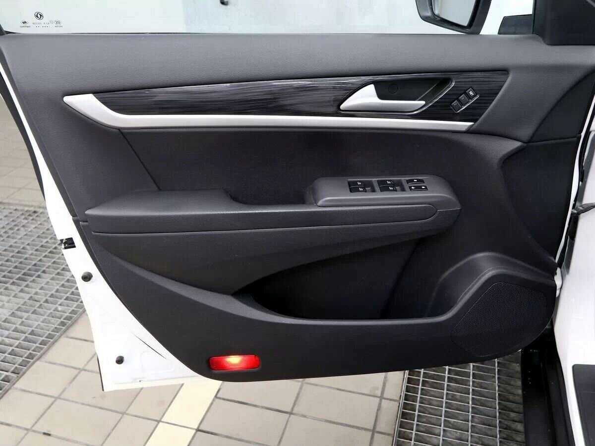 Dongfeng AX7, 2017 Фото №8