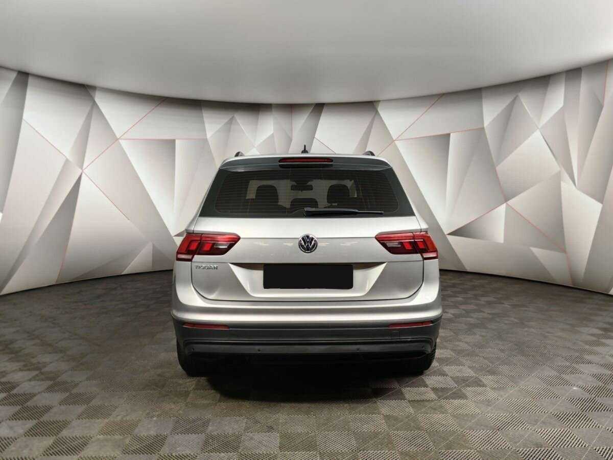 Volkswagen Tiguan, 2020 Фото №8