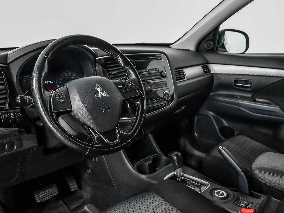 Mitsubishi Outlander, 2015 Фото №9