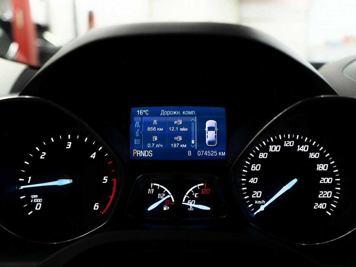 Ford Kuga, 2013 Фото №12