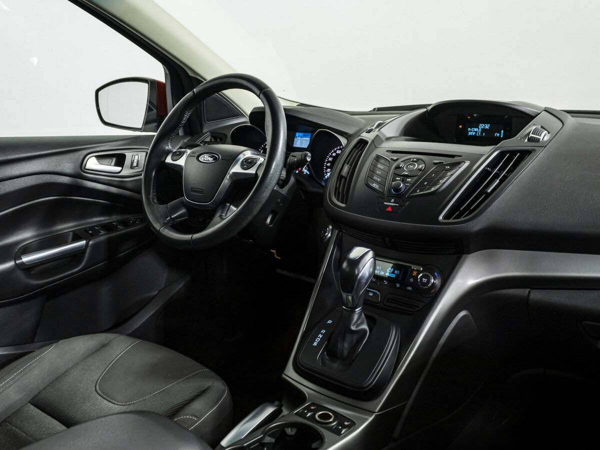 Ford Kuga II, 2015 Фото №8