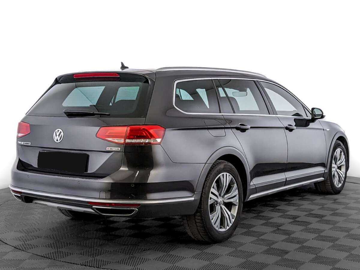 Volkswagen Passat Alltrack, 2018 Фото №5