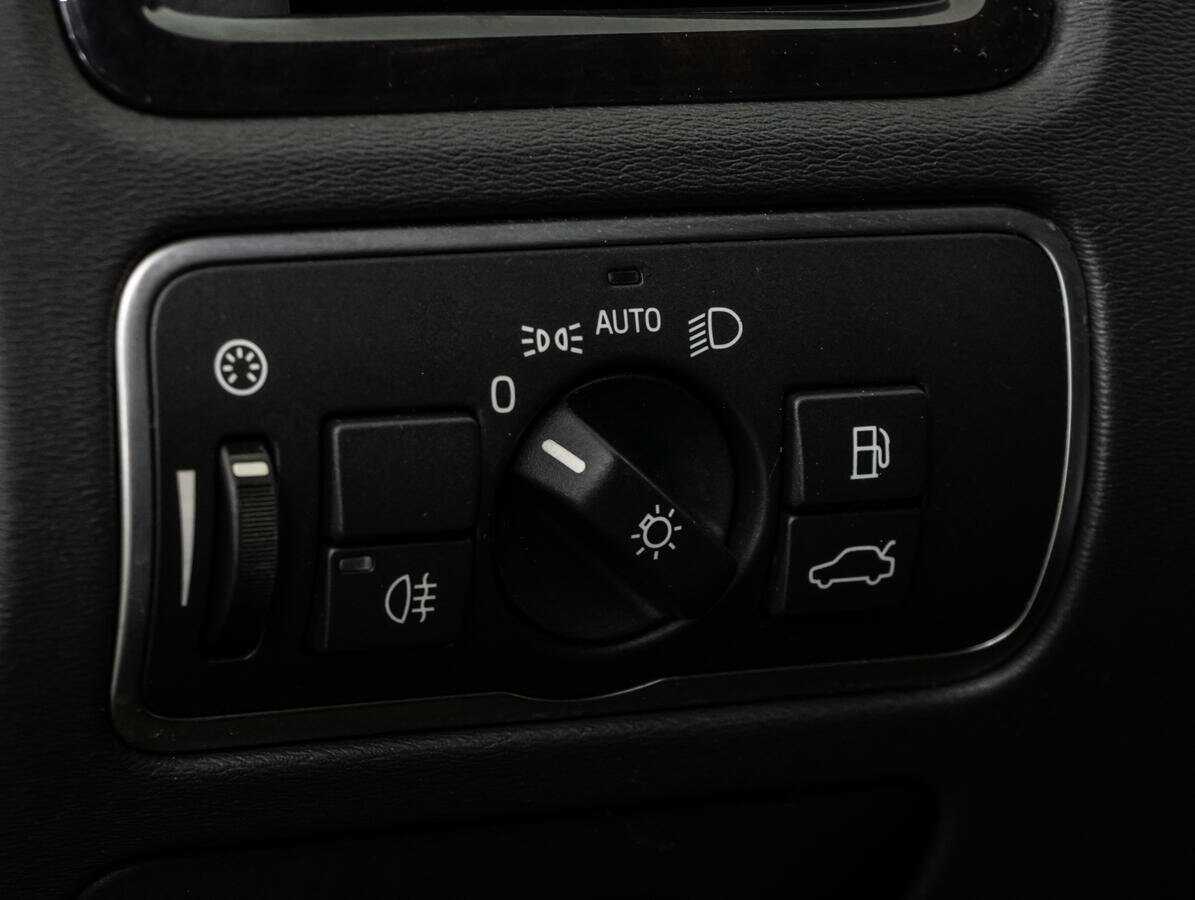 Volvo XC70, 2014 Фото №14