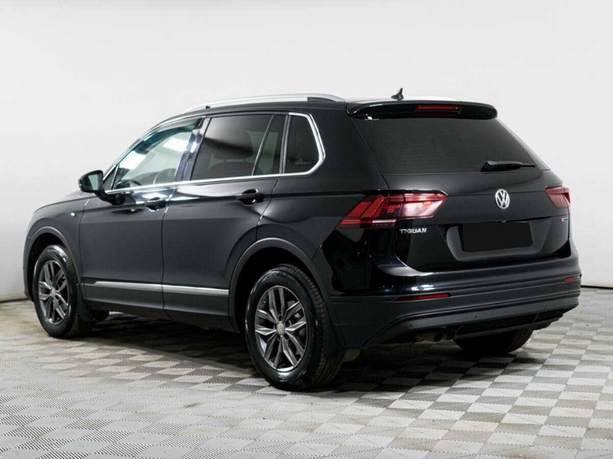 Volkswagen Tiguan, 2018 Фото №6