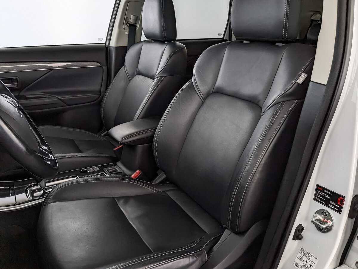 Mitsubishi Outlander, 2021 Фото №18