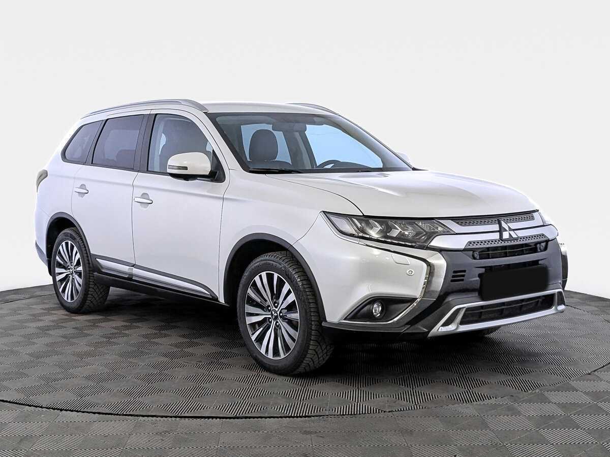 Mitsubishi Outlander, 2021 Фото №3