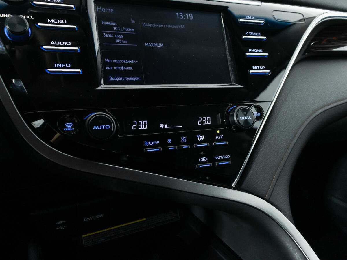 Toyota Camry, 2018 Фото №16