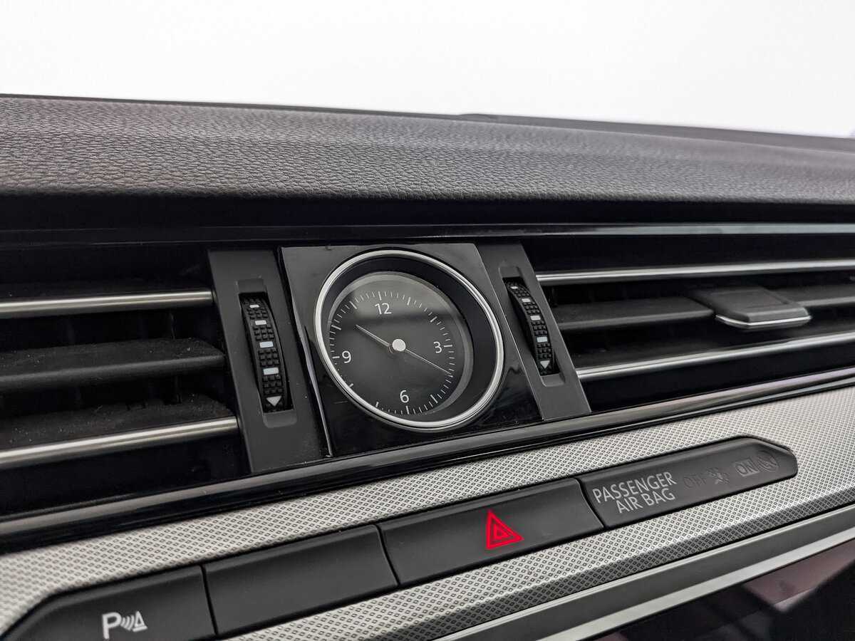 Volkswagen Passat, 2019 Фото №25